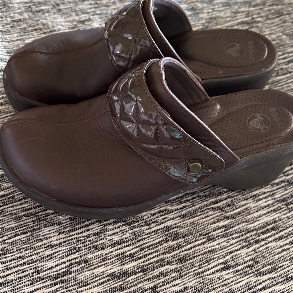 Crocs Sarah Clogs Slip On Mules Brown Comfort Shoes Women's 8 - Picture 2 of 3